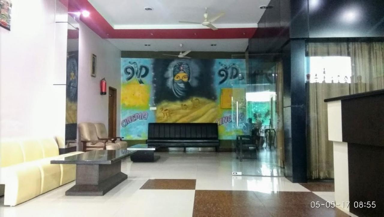 Dalamwala Hotel Jind Ngoại thất bức ảnh